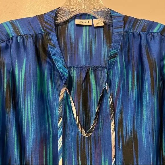 Cato V-neck Pull Over Blouse | Women’s Size Large - Picture 3 of 7